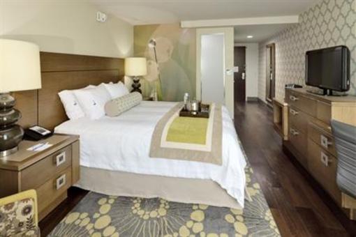 фото отеля Hotel Indigo Riverhead
