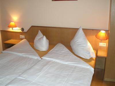 фото отеля Hotel Seerose Lindau