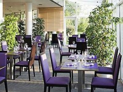 фото отеля Novotel Senart Golf Greenparc