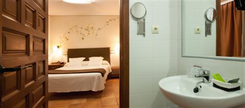 фото отеля El Hostal Puerta Bisagra