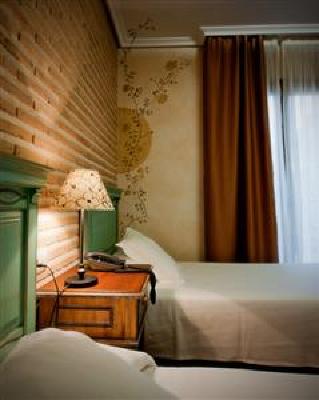 фото отеля El Hostal Puerta Bisagra