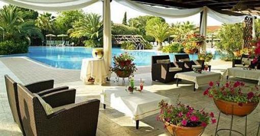 фото отеля Oleandri Resort Hotel Residence Villaggio Club