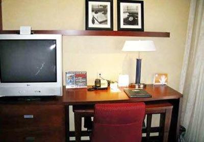 фото отеля Courtyard by Marriott Kingston