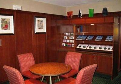 фото отеля Courtyard by Marriott Kingston