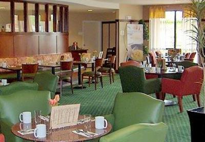 фото отеля Courtyard by Marriott Kingston