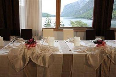 фото отеля Grand Hotel Molveno