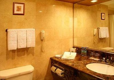фото отеля Trade-Point Hotel