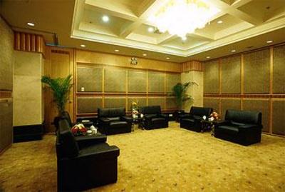 фото отеля Trade-Point Hotel