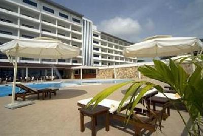 фото отеля Golden Tulip Kumasi City