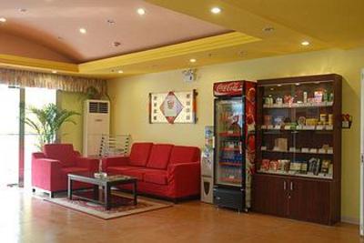 фото отеля Home Inn (Jinan Beiyuan Street)