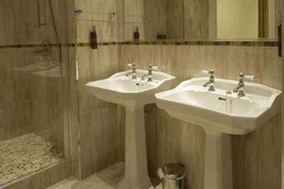 фото отеля Orsett Hall Hotel Grays