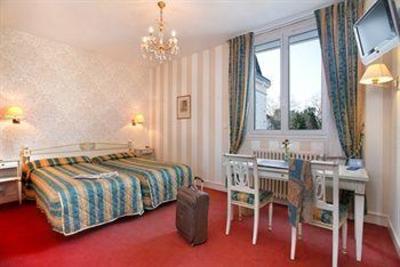 фото отеля Hotel Normadie Auxerre