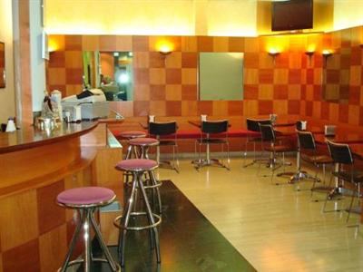 фото отеля Hostal Madrid Torrejon Plaza