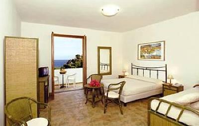 фото отеля Residence-Hotel Baia Portinenti
