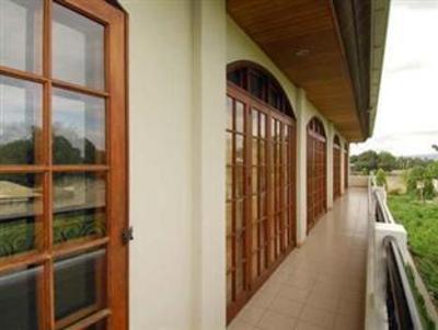 фото отеля Dumaguete Royal Suite Inn