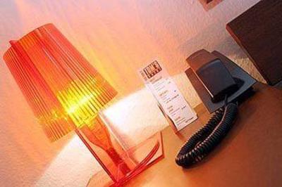 фото отеля Tom's Hotel