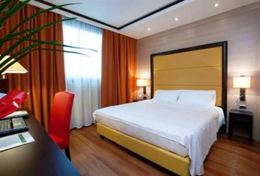 фото отеля Palace Hotel Legnano