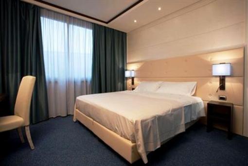 фото отеля Palace Hotel Legnano