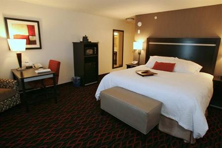 фото отеля Hampton Inn & Suites by Hilton Red Deer