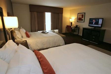 фото отеля Hampton Inn & Suites by Hilton Red Deer
