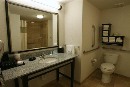 фото отеля Hampton Inn & Suites by Hilton Red Deer