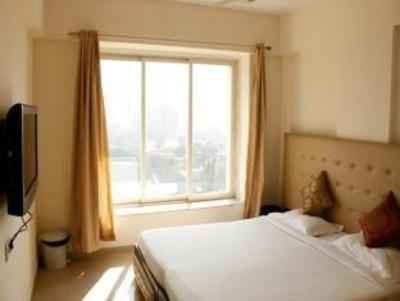 фото отеля Laurent & Benon Premium Service Apartments - Chadivali
