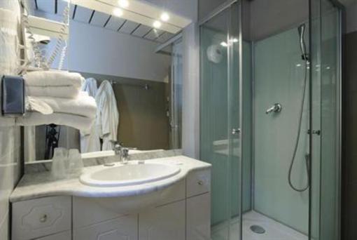 фото отеля Hôtel Montmirail Gigondas