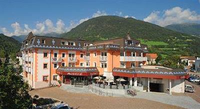 фото отеля Zentral Aktiv & Wellnesshotel Prato Allo Stelvio