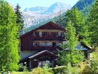 Chalet Lavis Trafford