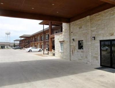 фото отеля Pearsall Inn and Suites