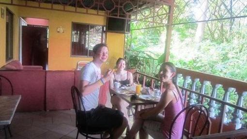 фото отеля Central Backpackers Quepos