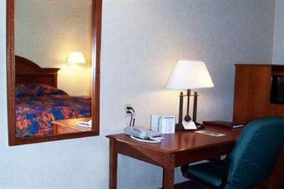 фото отеля La Fuente Inn & Suites