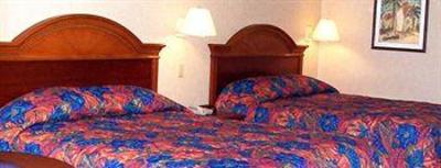 фото отеля La Fuente Inn & Suites
