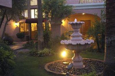 фото отеля La Fuente Inn & Suites