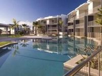 Drift Apartments & Villas
