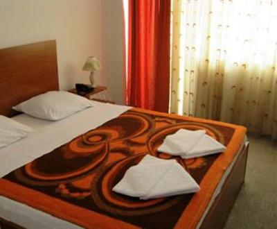 фото отеля Hotel Sirmiun Sremska Mitrovica