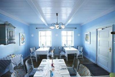 фото отеля Rodvig Inn & Seaside Hotel