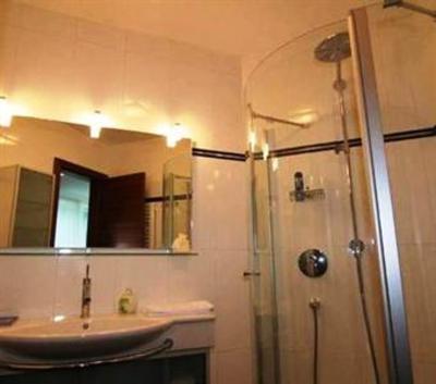 фото отеля Ferienwohnung Schloss-Weissenstein-Strasse