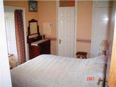 фото отеля Rushfield Farmhouse Bed & Breakfast Carrick-on-Shannon