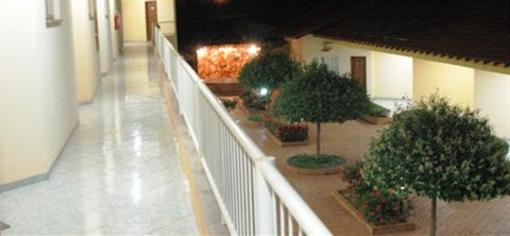 фото отеля Marathi Park Hotel