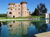 Tafaria Castle & Country Lodge