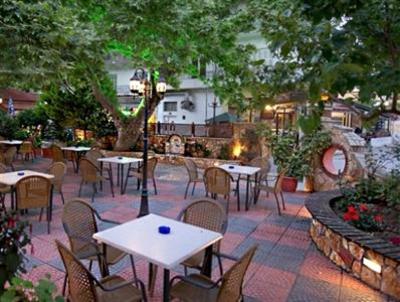 фото отеля Oasis Apartments Parga