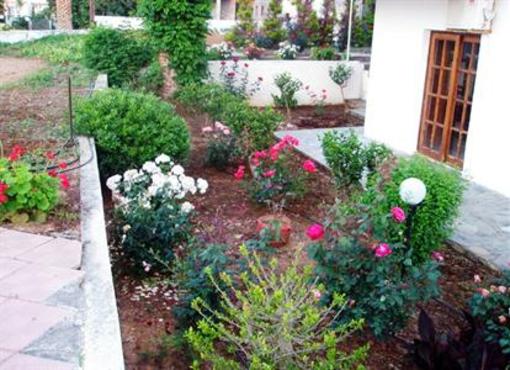 фото отеля Olympia Apartments Nea Kydonia