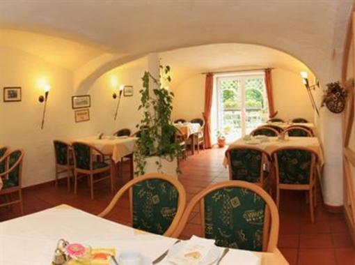 фото отеля Hotel Trasen Waldkraiburg