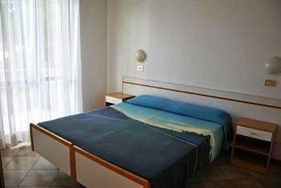 фото отеля Residenza Le Rose Cattolica