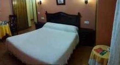 фото отеля Hostal El Descanso del Emperador