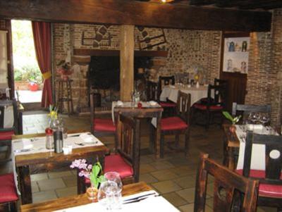 фото отеля Hotel Restaurant Le Cheval Blanc