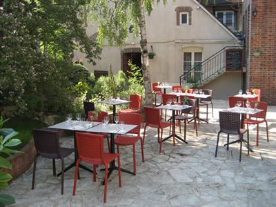 фото отеля Hotel Restaurant Le Cheval Blanc