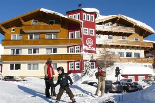 фото отеля Hotel Kristall Obertauern