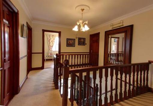 фото отеля Killererin House B&B